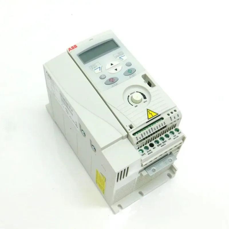 Biến tần ABB là thiết bị điều khiển động cơ giúp tiết kiệm năng lượng đáng kể.
